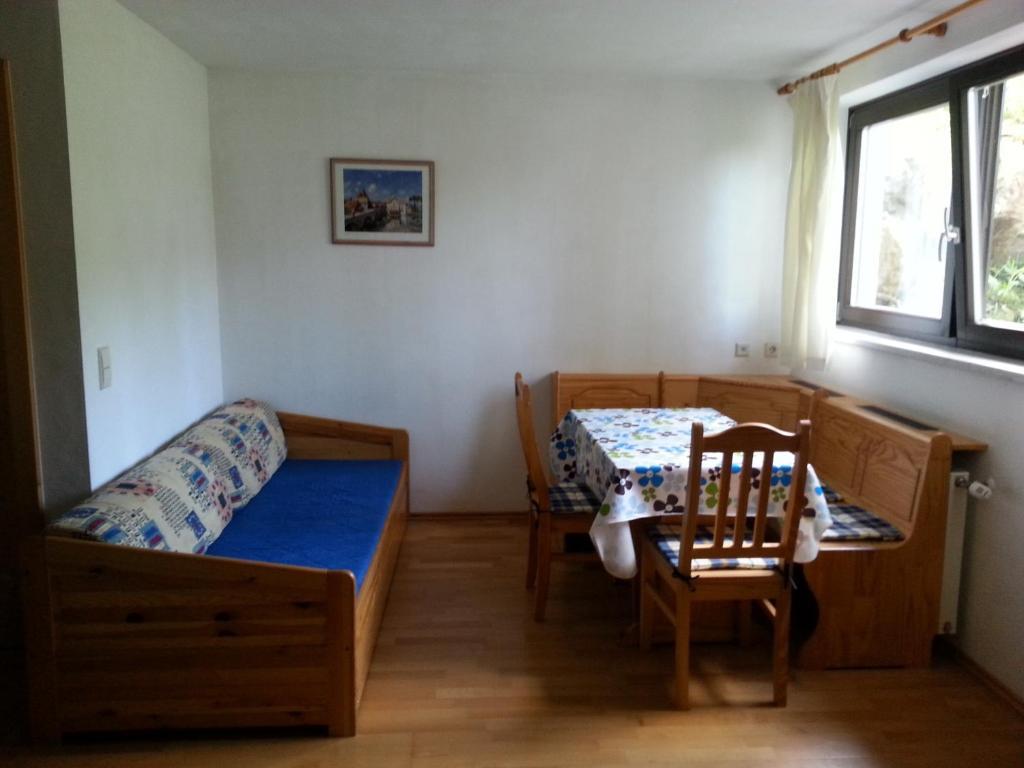 Fichtenblockhuette Sonnenalpe Nassfeld Rom bilde